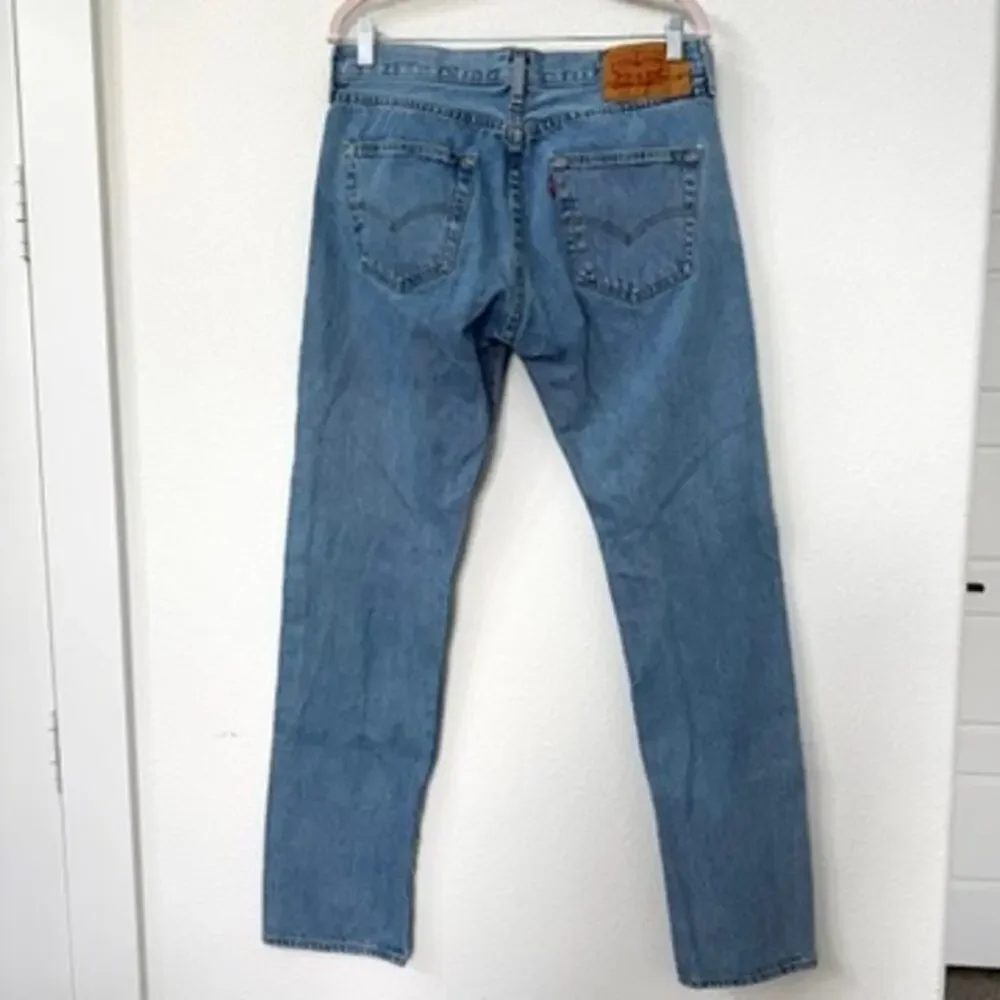 Levi’s‎ 501 Original Fit Button Fly Jeans Blue Denim Straight Leg W33 L34 Mens